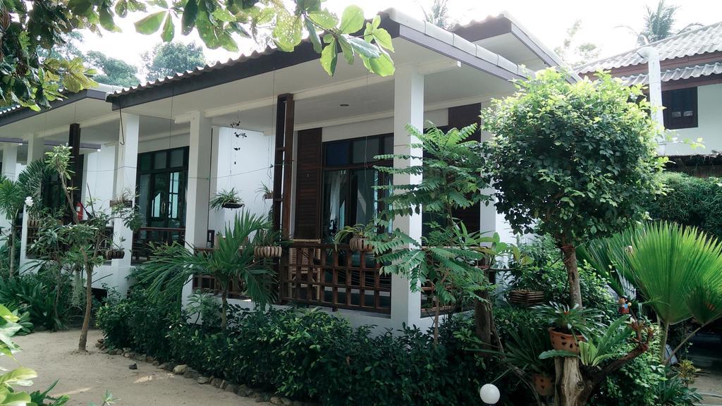Benjamin'S Hut Hotell Srithanu Exteriör bild