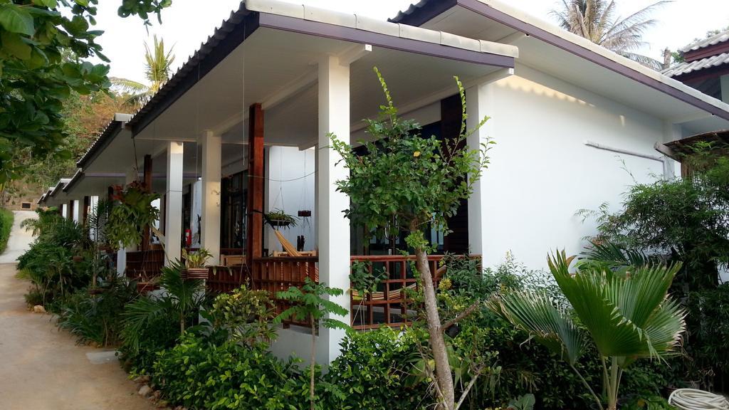 Benjamin'S Hut Hotell Srithanu Exteriör bild